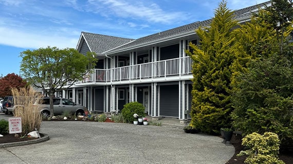 Pioneer Village senior housing complex in Parksville, BC after exterior renovations
